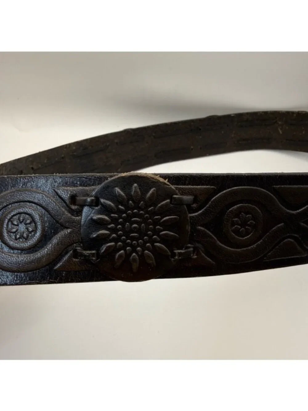 Fossil Tooled Leather Belt Size M 30 Western Floral Medallion Brass Buckle